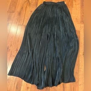 Black pleated wide leg pants